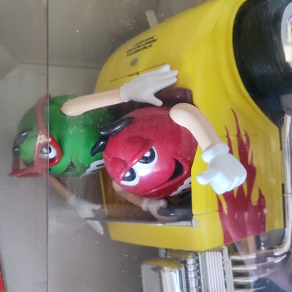 M&M's Rebel Without a Clue Dispenser IOB - Picture 2 of 8